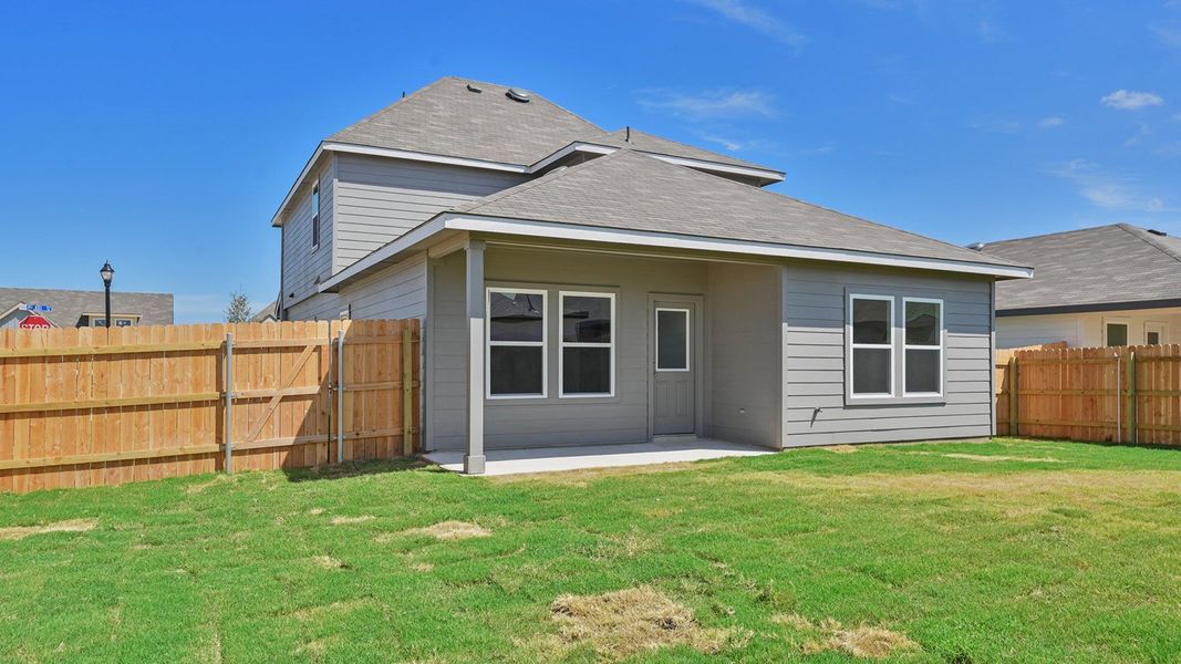 Exterior details and patio area of a home in Holly Ridge, Rosenberg (Image 18).