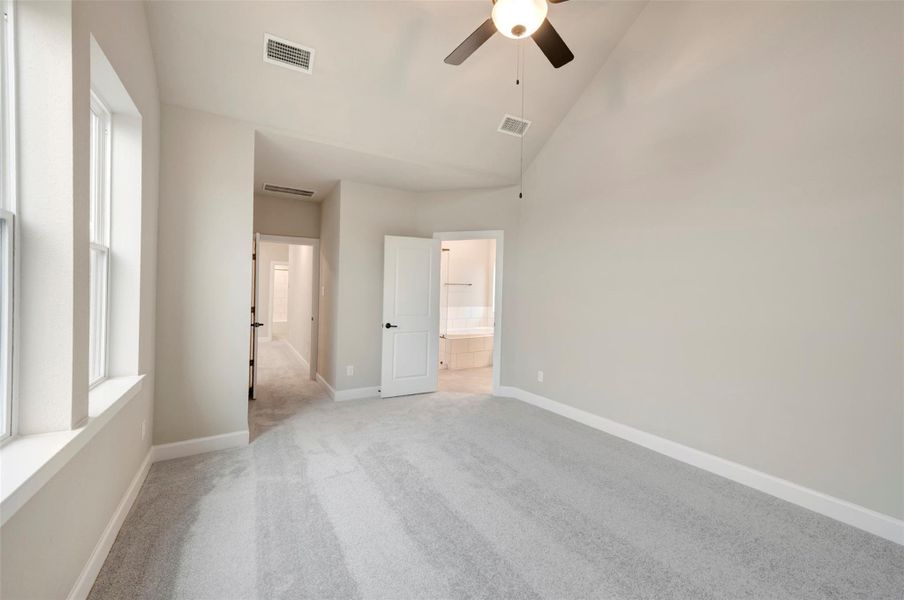 Spacious, unfurnished interior of a new home in Pomona 40' Homesites, Manvel (Image 31). Spacious, unfurnished interior of a new home in Pomona 40' Homesites, Manvel (Image 31).