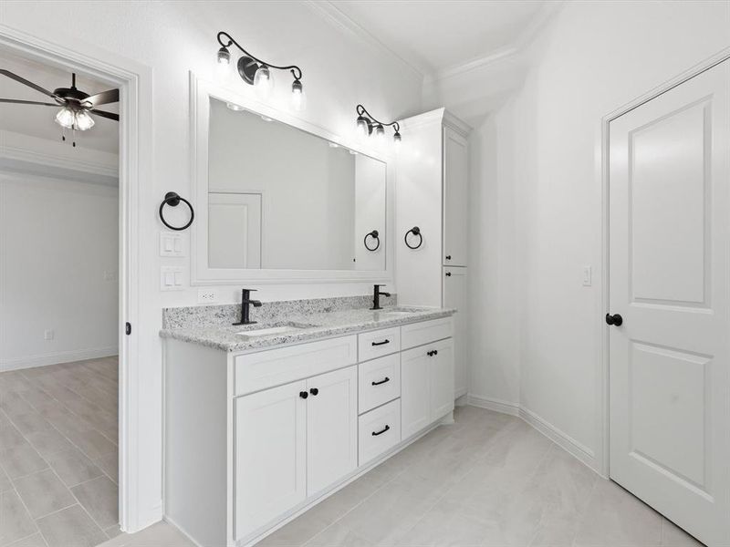 Furnished interior view inside a new home in , Tolar (Image 11).