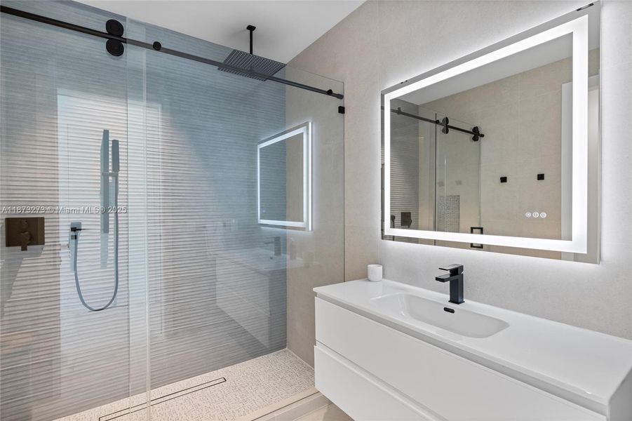 Furnished interior view inside a new home in , Pinecrest (Image 65).