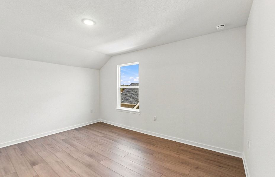 Spacious, unfurnished interior of a new home in Del Webb Austin at Lost Pines, Bastrop (Image 37).