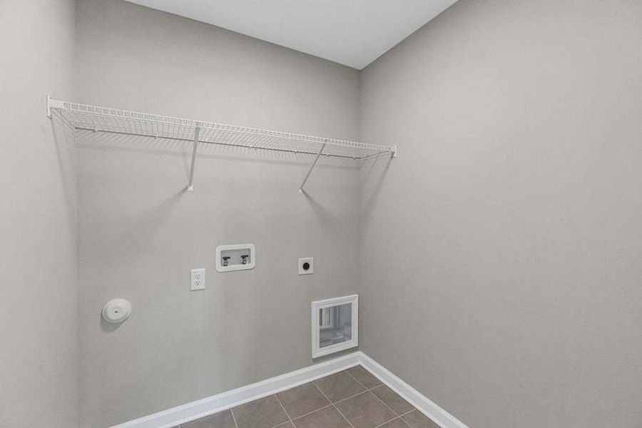 Representative unfurnished interior of a home built from the Magnolia by Caviness & Cates Communities in Bartlett Manor, Youngsville (Image 94).