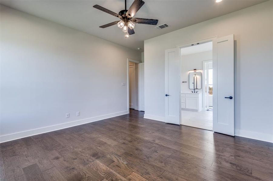 Spacious, unfurnished interior of a new home in , Nevada (Image 24).