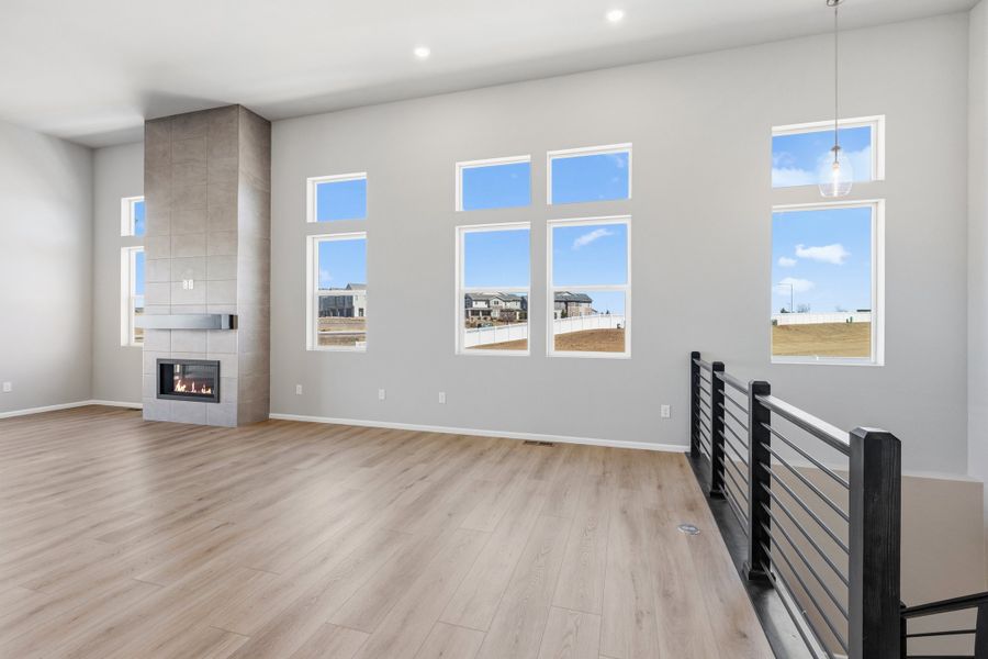 Spacious, unfurnished interior of a new home in The Estates Collection at Murphy Creek, Aurora (Image 11).