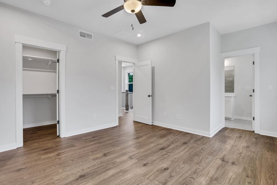 Spacious, unfurnished interior of a new home in The Groves at Myrtle, Roswell (Image 21).