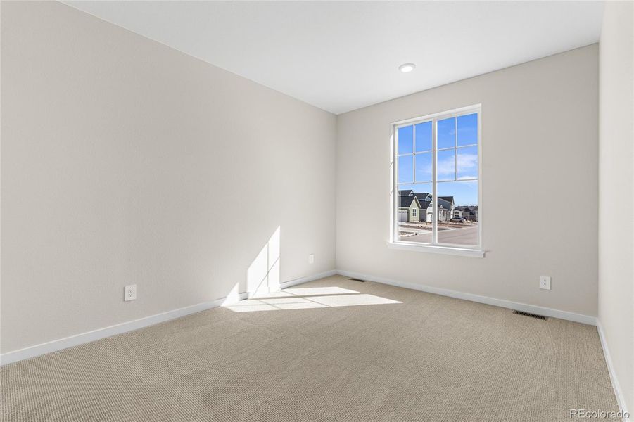 Spacious, unfurnished interior of a new home in Independence, Elizabeth (Image 18).