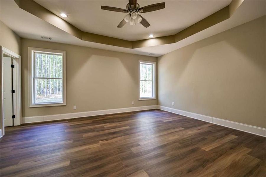 Spacious, unfurnished interior of a new home in , Mansfield (Image 59).