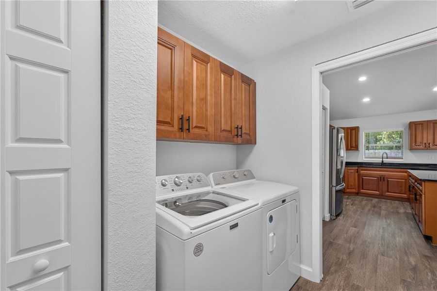 Furnished interior view inside a new home in , Ocklawaha (Image 14).