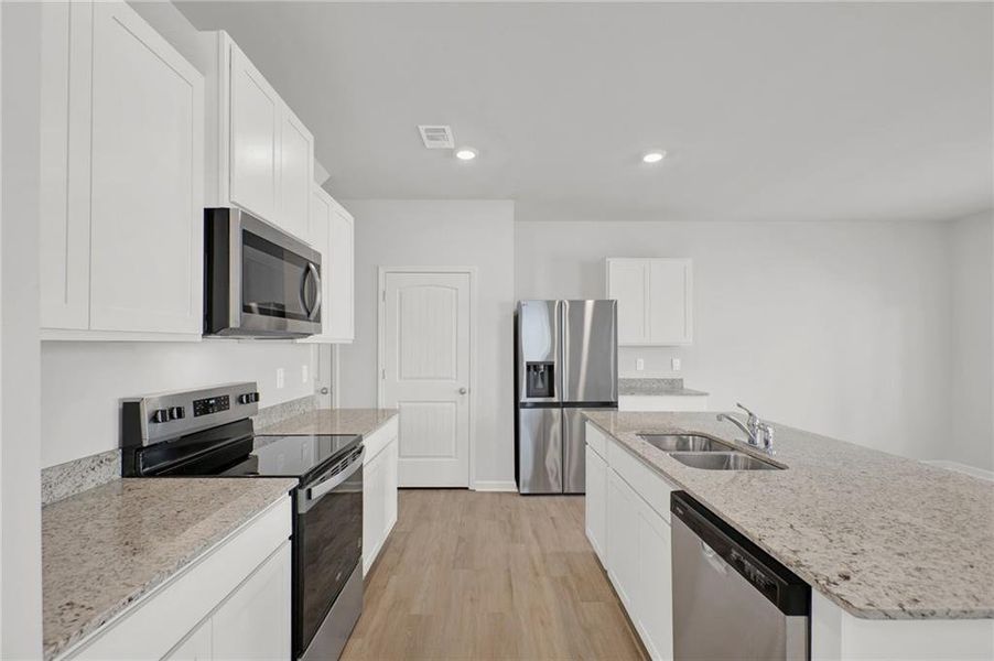 Furnished interior view inside a new home in , Jasper (Image 6).