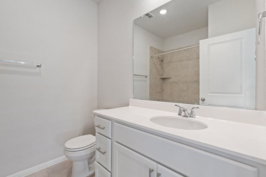 Furnished interior view inside a new home in Porter Country, Buda (Image 18).