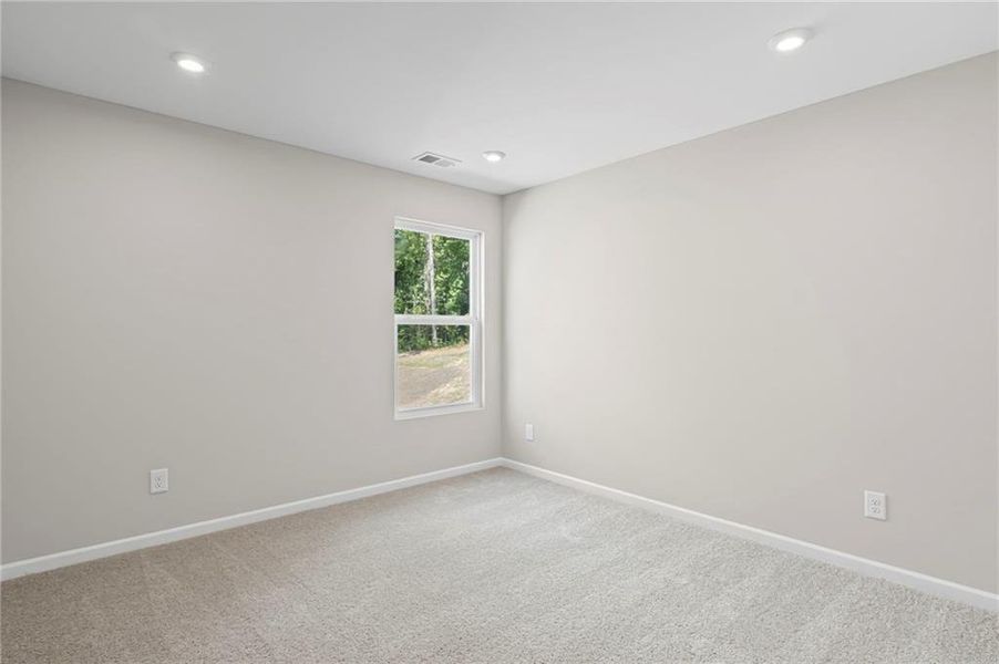 Spacious, unfurnished interior of a new home in Sage Woods, Dallas (Image 16). Spacious, unfurnished interior of a new home in Sage Woods, Dallas (Image 16).