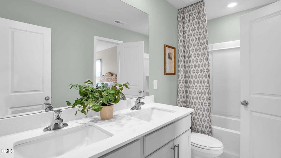 135 Hartfield Ave-28