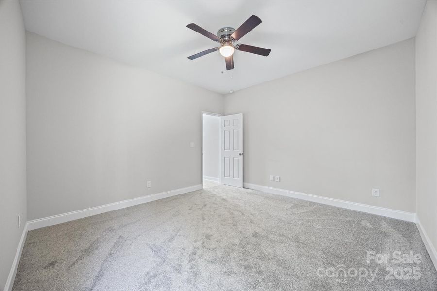 Spacious, unfurnished interior of a new home in , York (Image 12).