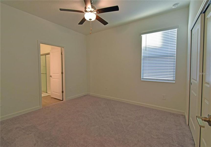 Spacious, unfurnished interior of a new home in Southshore Bay Active Adult, Wimauma (Image 25).
