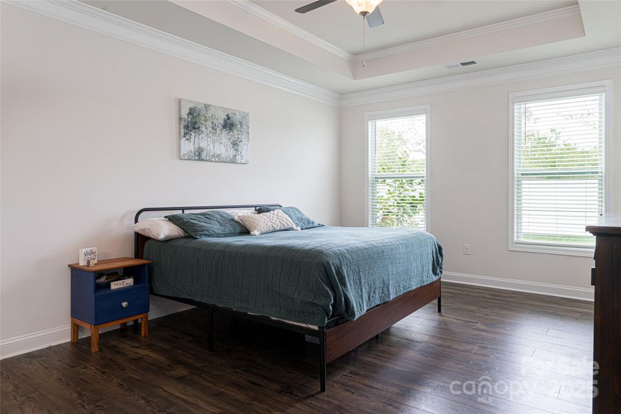 Primary bedroom-main