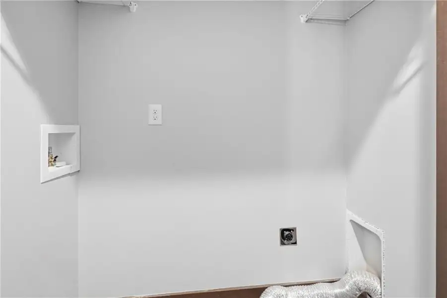 Spacious, unfurnished interior of a new home in , Talking Rock (Image 27). Spacious, unfurnished interior of a new home in , Talking Rock (Image 27).