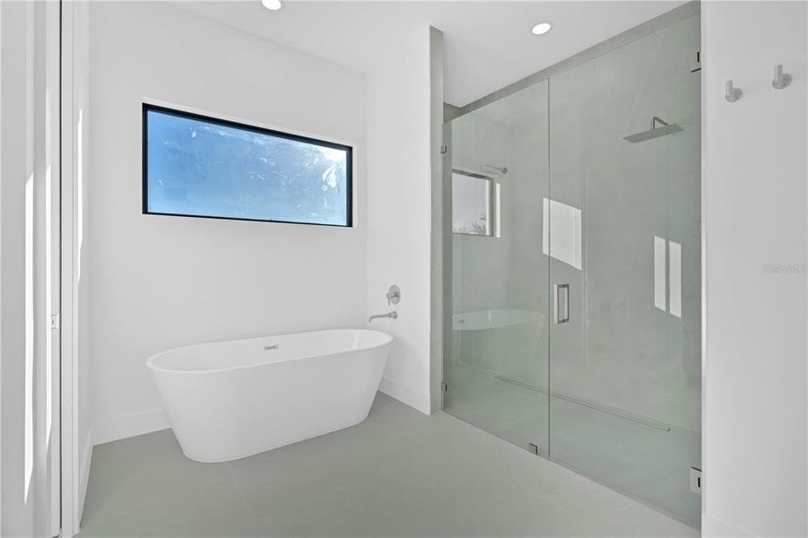 Furnished interior view inside a new home in , Port Charlotte (Image 8).