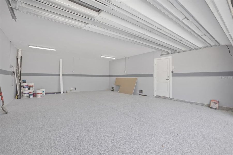 Spacious, unfurnished interior of a new home in , St. Petersburg (Image 35).