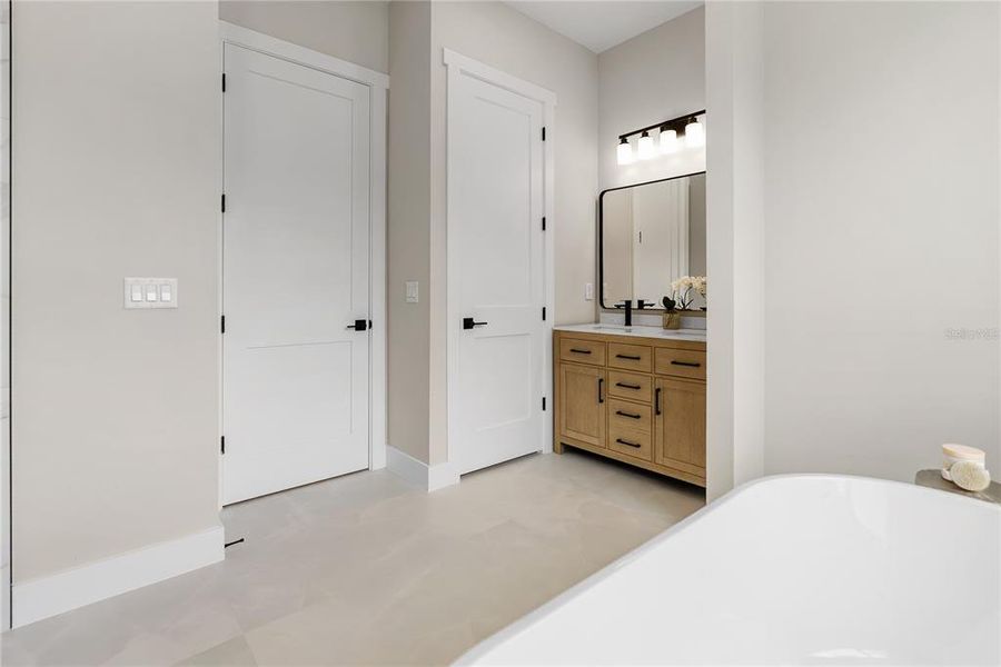 Furnished interior view inside a new home in , Port Charlotte (Image 46).