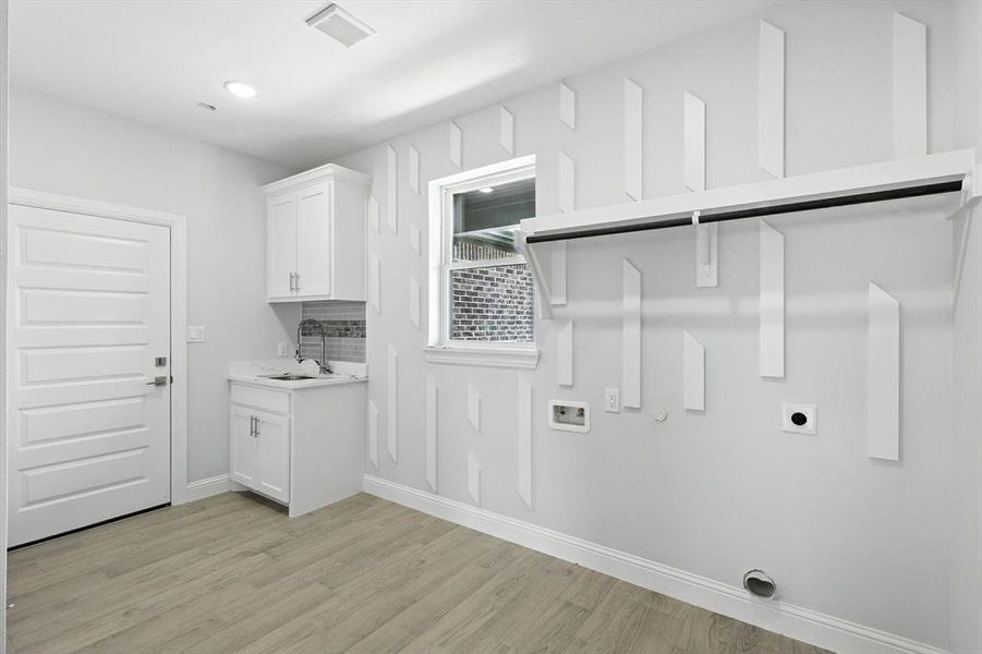 Image 29 of a home in . Image 29 of a home in .