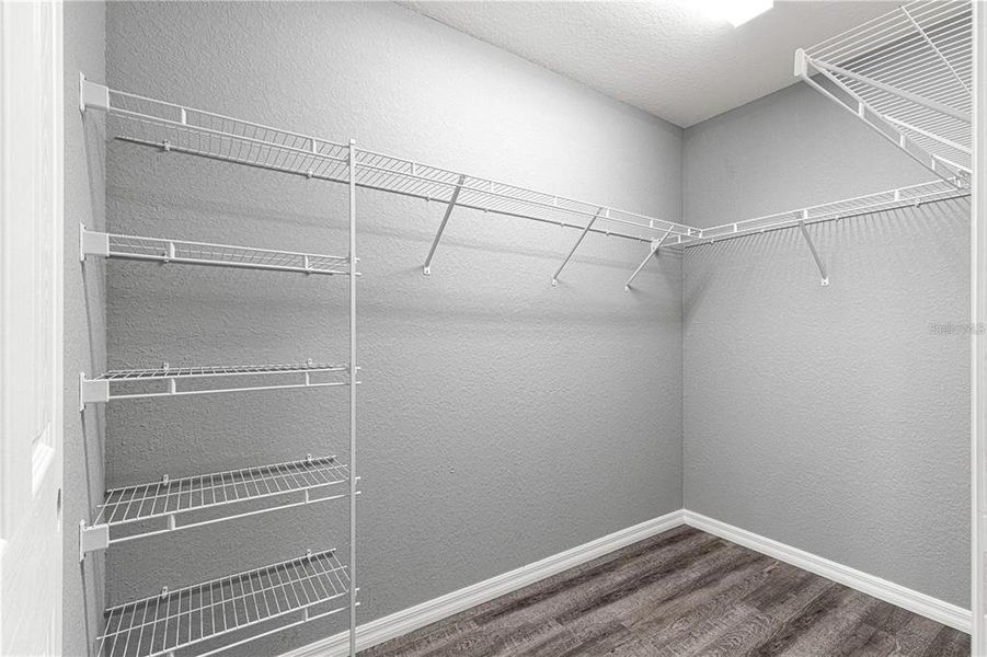 Spacious, unfurnished interior of a new home in , Belleview (Image 16).