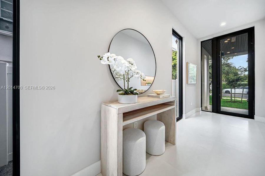 Furnished interior view inside a new home in , Fort Lauderdale (Image 52).