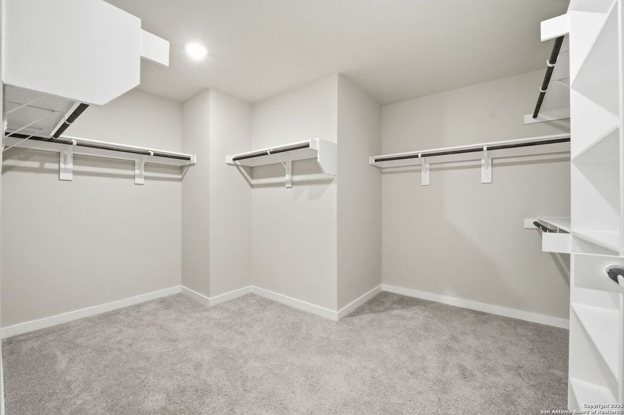 Spacious, unfurnished interior of a new home in Morgan Meadows, San Antonio (Image 15).