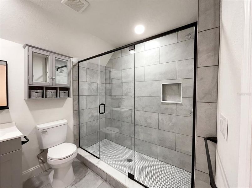 Furnished interior view inside a new home in , Deltona (Image 8).