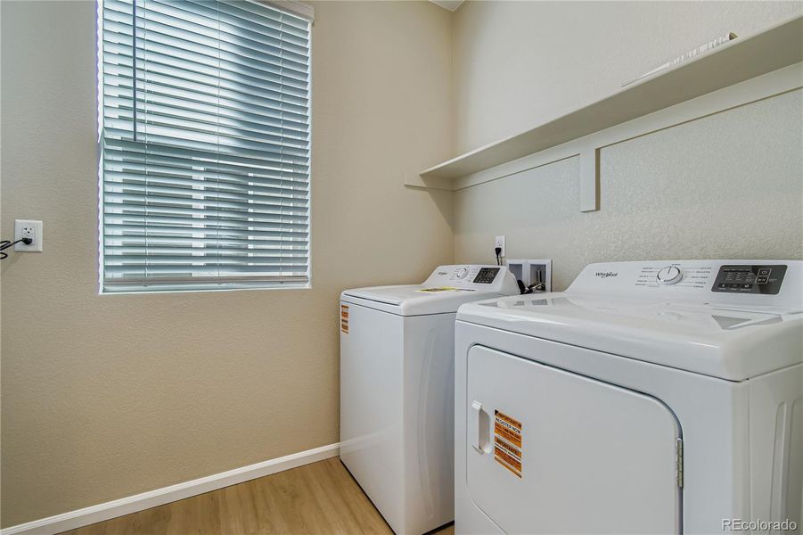 Washer/Dryer Included!