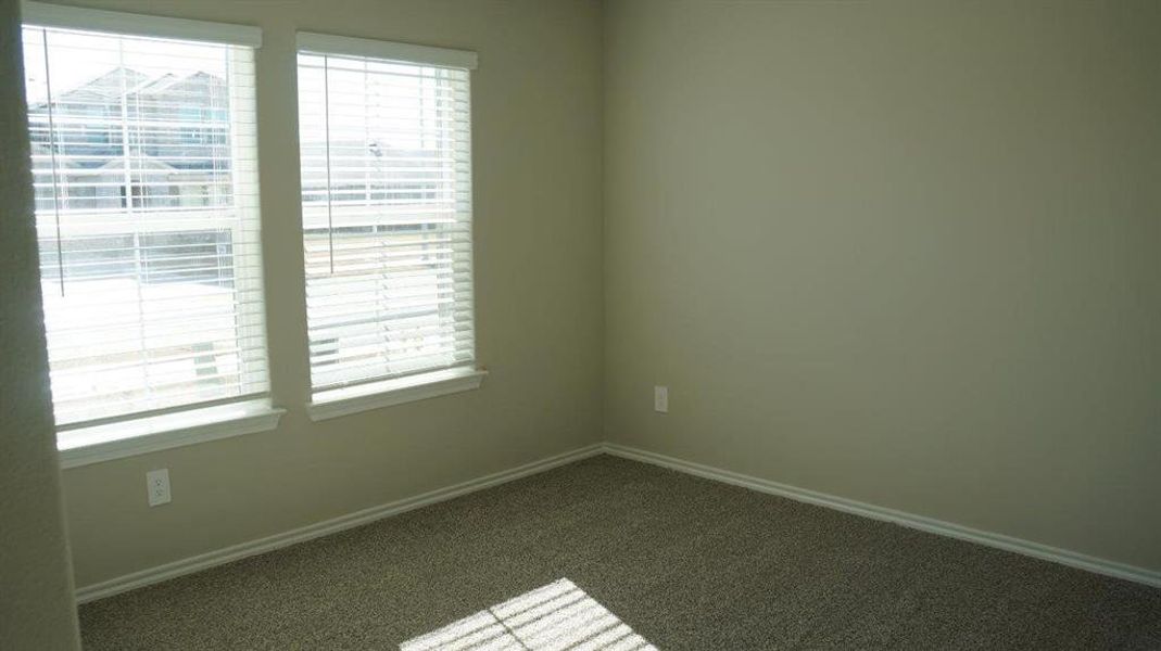 Spacious, unfurnished interior of a new home in Lonestar at Liberty Trails, Fort Worth (Image 14).