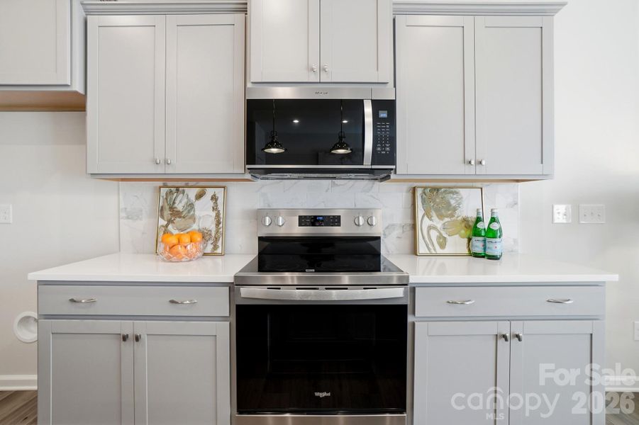 For representation purposes of floorplan only, actual homesite is under construction and design and structural options may vary For representation purposes of floorplan only, actual homesite is under construction and design and structural options may vary