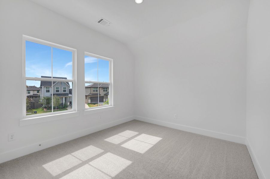 Spacious, unfurnished interior of a new home in The Retreat at Harvest, Argyle (Image 25). Spacious, unfurnished interior of a new home in The Retreat at Harvest, Argyle (Image 25).