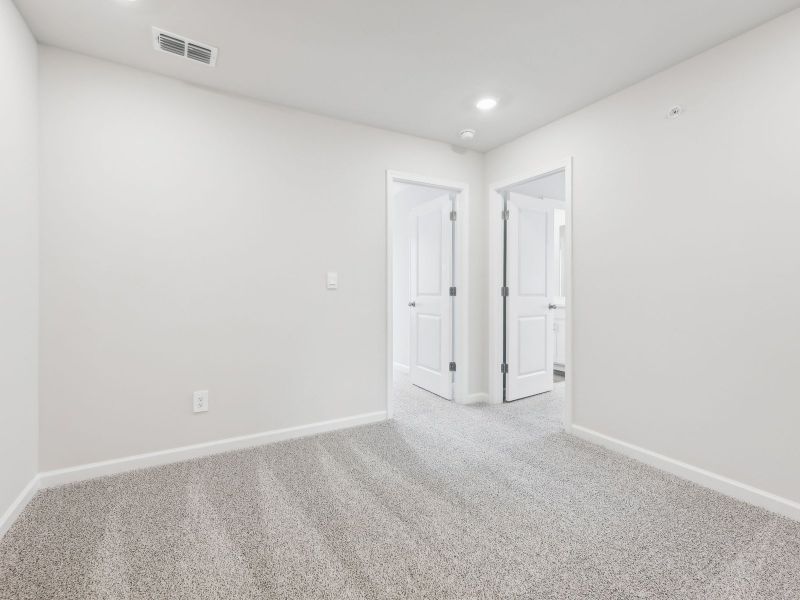 Spacious, unfurnished interior of a new home in Brooks Lake, Loganville (Image 14). Spacious, unfurnished interior of a new home in Brooks Lake, Loganville (Image 14).