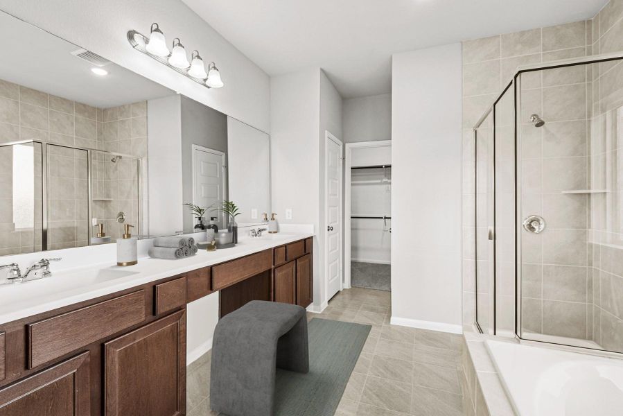 Relaxing owner's bath (*Photo not of actual home and used for illustration purposes only.)