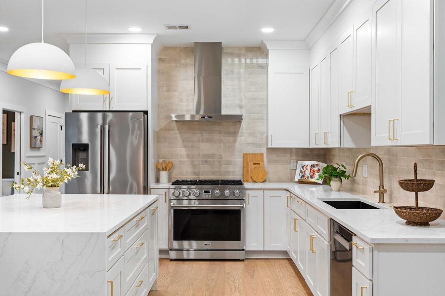 Furnished interior view inside a new home in , Charleston (Image 42).
