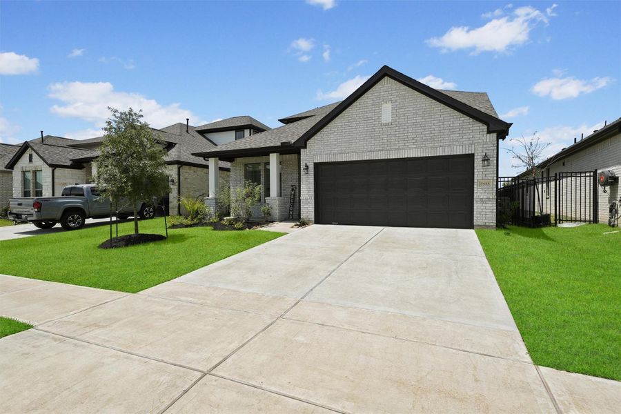 Long driveway. Long driveway.