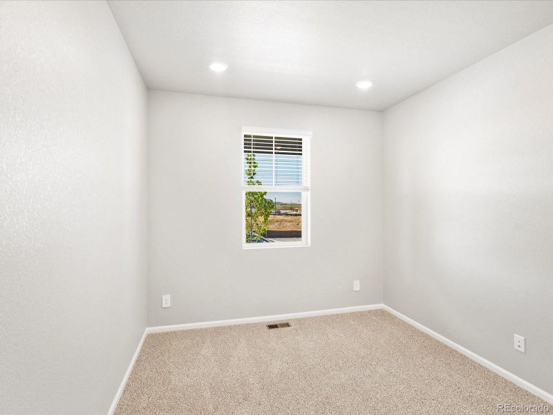 Photos are representative only and are not of the actual home. Actual finishes, elevation, and features may vary.