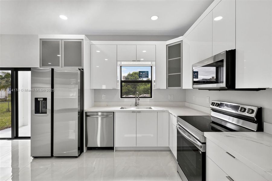 Furnished interior view inside a new home in , Lehigh Acres (Image 13).