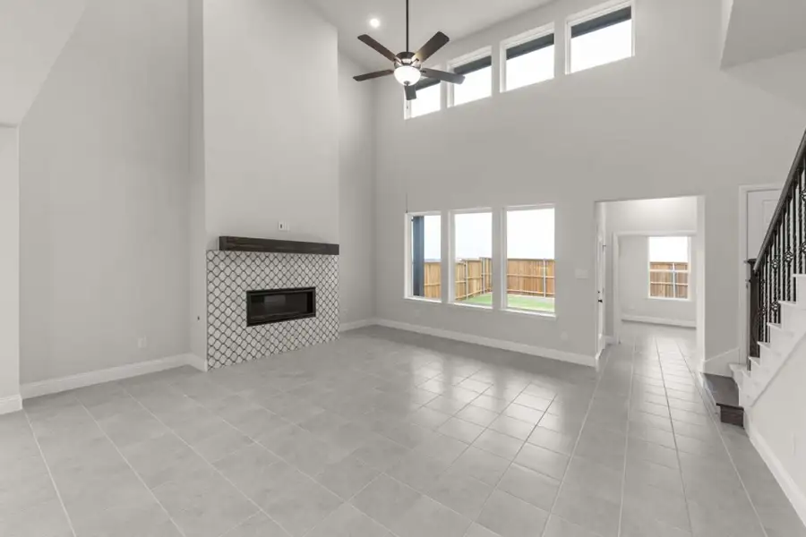 Spacious, unfurnished interior of a new home in Sutton Fields, Celina (Image 13).