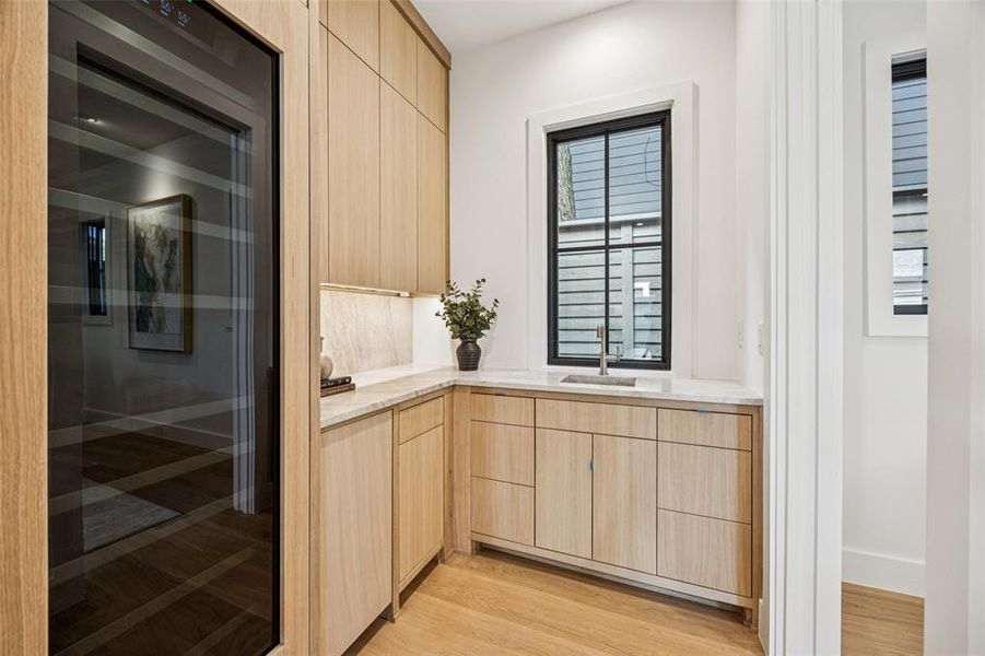 Furnished interior view inside a new home in , Dallas (Image 10).