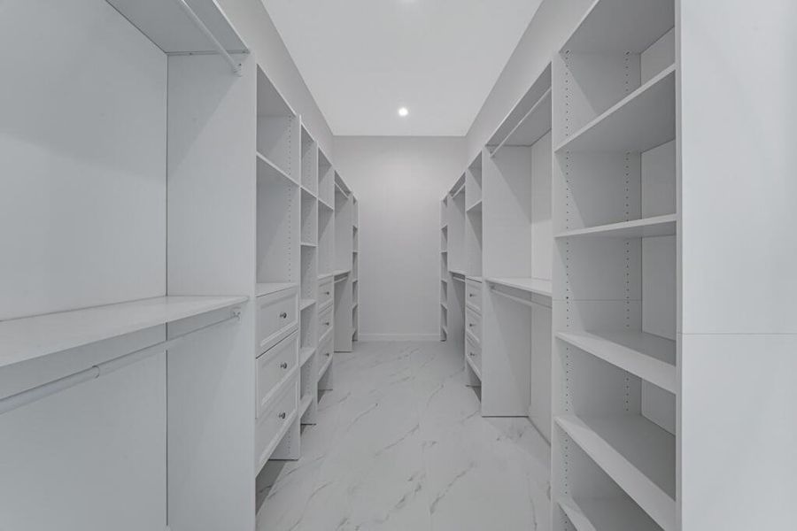 Image 50 of a home in .