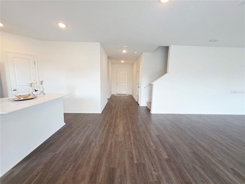 Spacious, unfurnished interior of a new home in Broadleaf, Parrish (Image 27).