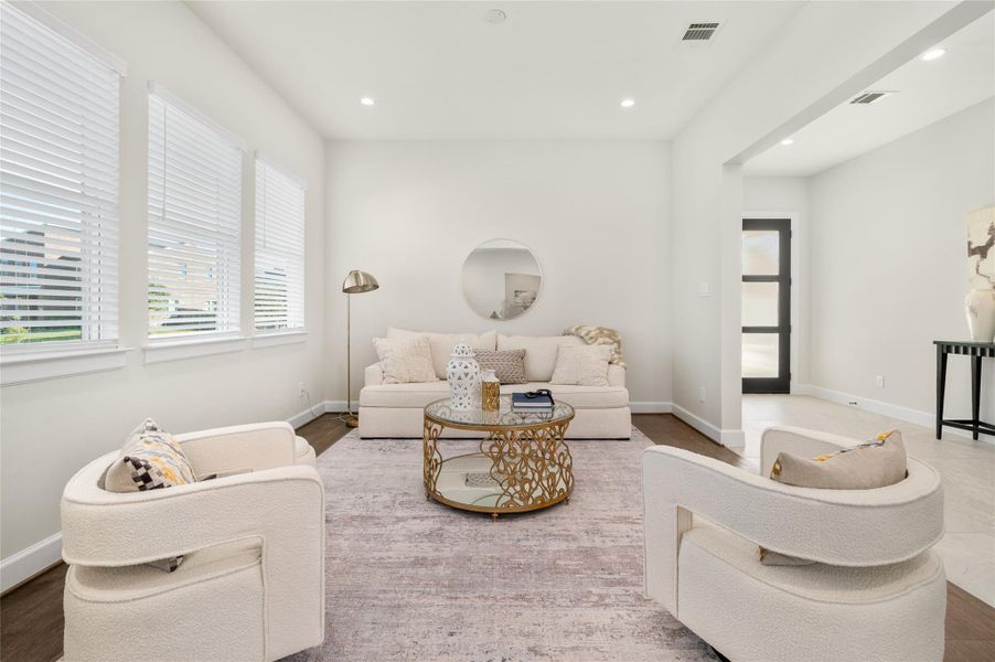 Furnished interior view inside a new home in , Houston (Image 16). Furnished interior view inside a new home in , Houston (Image 16).