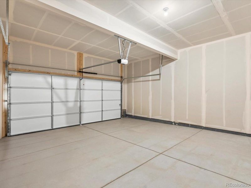 Spacious, unfurnished interior of a new home in Westgate, Greeley (Image 19).