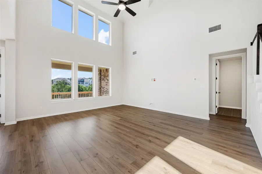 Representative images and renderings are for illustrative purposes. Actual structural options and design finishes of home may vary.