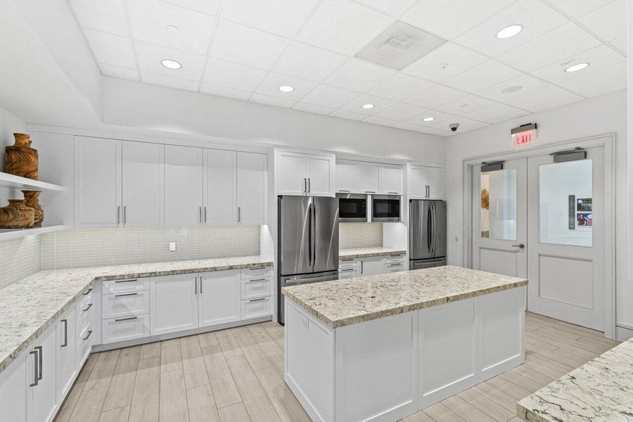 Valencia Grand Amenities Valencia Grand Amenities