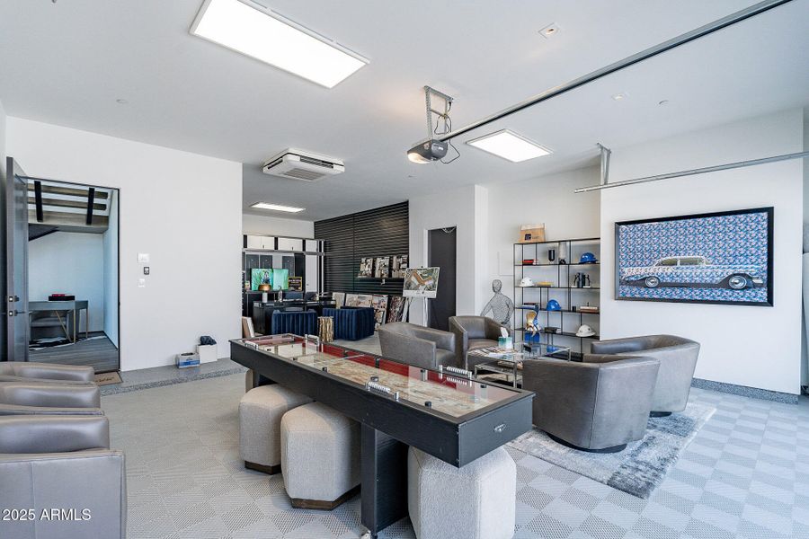 037_GARAGE 037_GARAGE