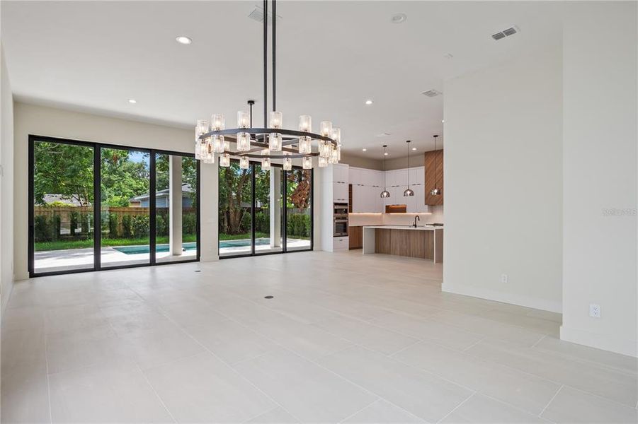 Spacious, unfurnished interior of a new home in , Orlando (Image 22).