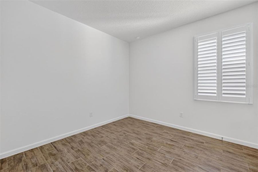 Spacious, unfurnished interior of a new home in , Mount Dora (Image 24).