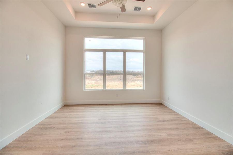 Spacious, unfurnished interior of a new home in , Sunset (Image 35).